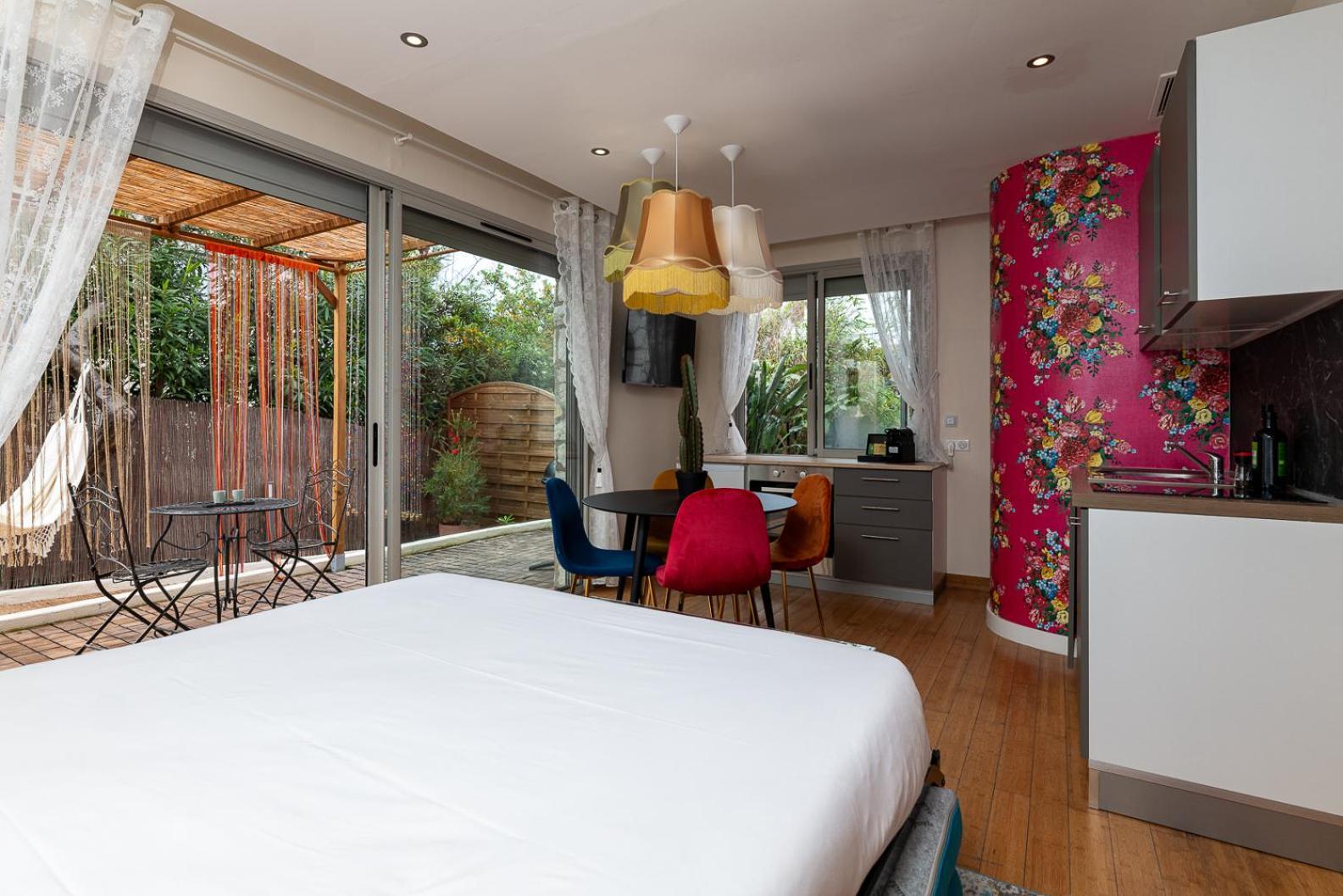 Studio Terrasse La Roulotte Du Tzigane Mandara Beach Antibes 주앙레핑 외부 사진